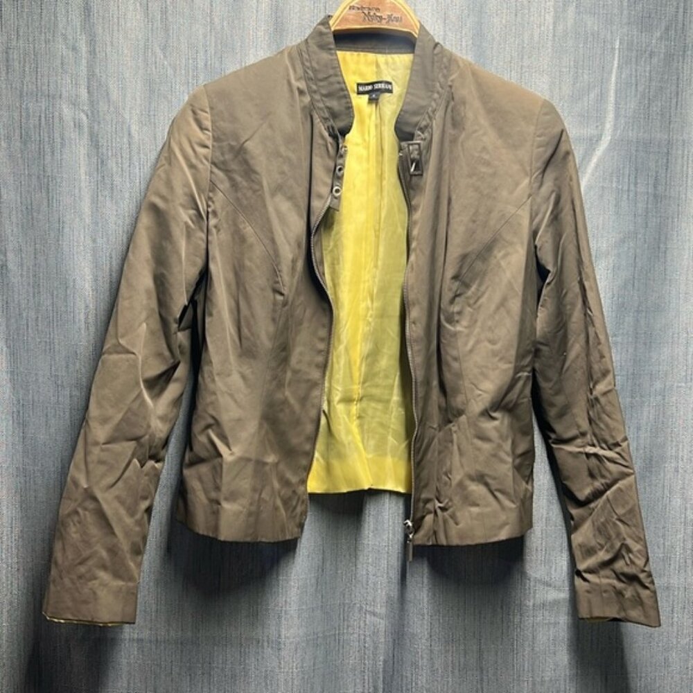 🚩 Mario Serrani zip up jacket size 8